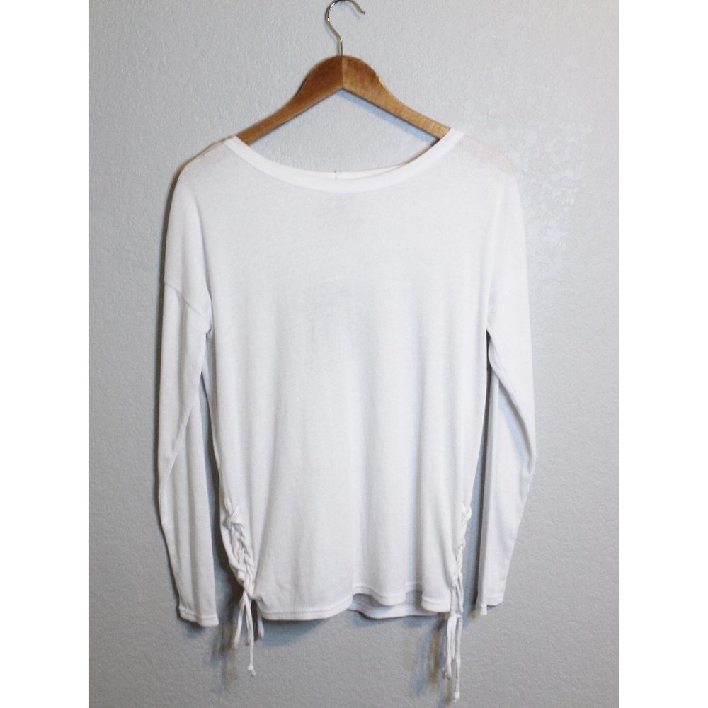 NWT CHASER Medium White Ribbed Long Sleeve Top Tee